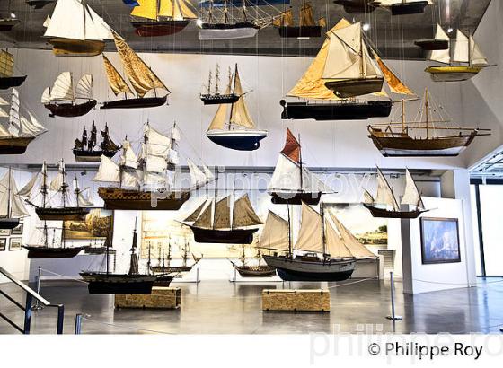 MUSEE MER MARINE, BASSIN A FLOT, URBANISATION , QUARTIER DE BACALAN , BORDEAUX . (33F36614.jpg)