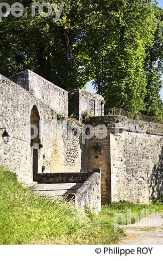 CITE FORTIFIEE DE BOURG SUR GIRONDE, ESTUAIRE DE LA GIRONDE, GIRONDE. (33F36812.jpg)