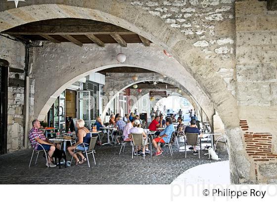CITE MEDIEVALE  DE SAINTE FOY LA GRANDE, VALLEE DE LA DORDOGNE, GIRONDE. (33F37509.jpg)