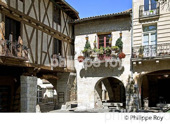 CITE MEDIEVALE  DE SAINTE FOY LA GRANDE, VALLEE DE LA DORDOGNE, GIRONDE. (33F37515.jpg)