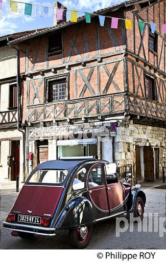 CITE MEDIEVALE  DE SAINTE FOY LA GRANDE, VALLEE DE LA DORDOGNE, GIRONDE. (33F37522.jpg)