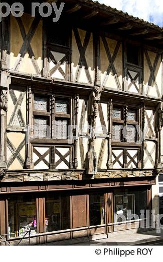 CITE MEDIEVALE  DE SAINTE FOY LA GRANDE, VALLEE DE LA DORDOGNE, GIRONDE. (33F37528.jpg)