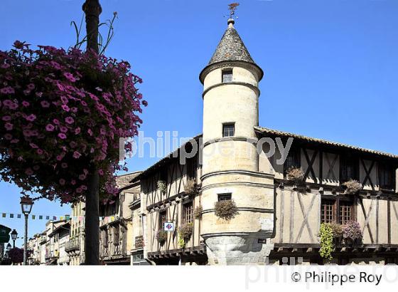 CITE MEDIEVALE  DE SAINTE FOY LA GRANDE, VALLEE DE LA DORDOGNE, GIRONDE. (33F37603.jpg)