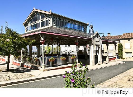 LA HALLE, VILLAGE FORTIFIE DE PELLEGRUE, ENTRE DEUX MERS,  GIRONDE. (33F37619.jpg)
