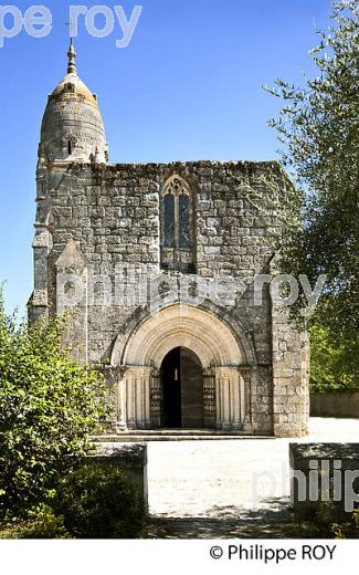 VILLAGE FORTIFIE DE PELLEGRUE, ENTRE DEUX MERS, GIRONDE. (33F37633.jpg)