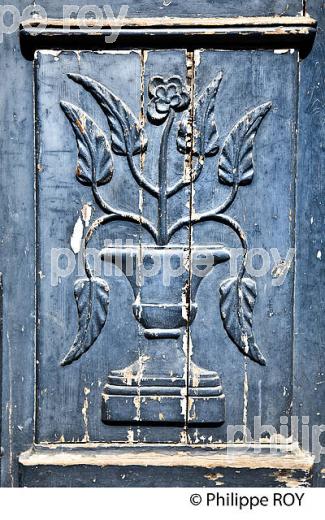 VILLAGE FORTIFIE DE PELLEGRUE, ENTRE DEUX MERS,  GIRONDE. (33F37712.jpg)