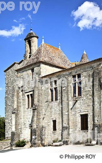 ANCIENNE ABBAYE, VILLAGE FORTIFIE DE SAINTE FERME, ENTRE DEUX MERS,  GIRONDE. (33F37728.jpg)