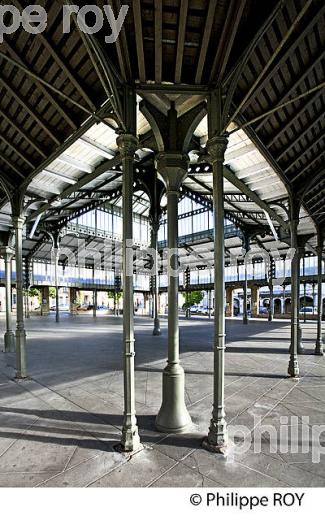 LE  VILLAGE FORTIFIE DE  MONSEGUR, ENTRE DEUX MERS,  GIRONDE. (33F37837.jpg)