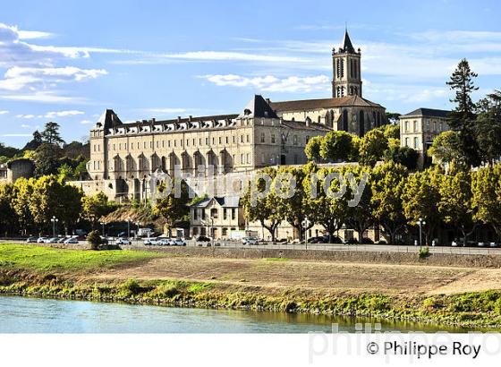 LE PRIEURE,  CITE MEDIEVALE DE LA REOLE, ENTRE DEUX MERS,  VALLEE DE LA GARONNE, GIRONDE. (33F37936.jpg)