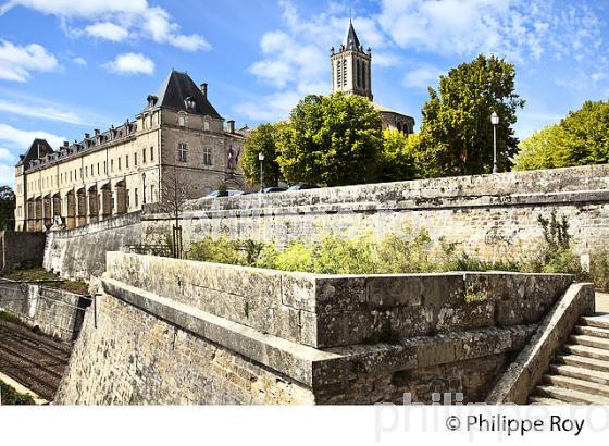 LE PRIEURE,  CITE MEDIEVALE DE LA REOLE, ENTRE DEUX MERS,  VALLEE DE LA GARONNE, GIRONDE. (33F37937.jpg)