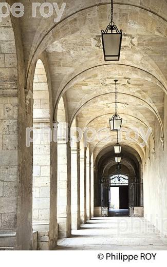 LE PRIEURE,  CITE MEDIEVALE DE LA REOLE, ENTRE DEUX MERS,  VALLEE DE LA GARONNE, GIRONDE. (33F38008.jpg)