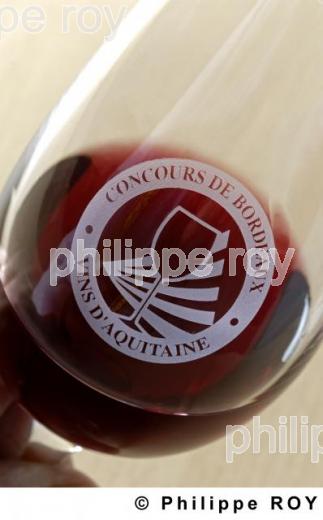 Verre - Vin de Bordeaux (33V21536.jpg)