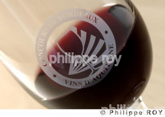 Verre - Vin de Bordeaux (33V21537.jpg)