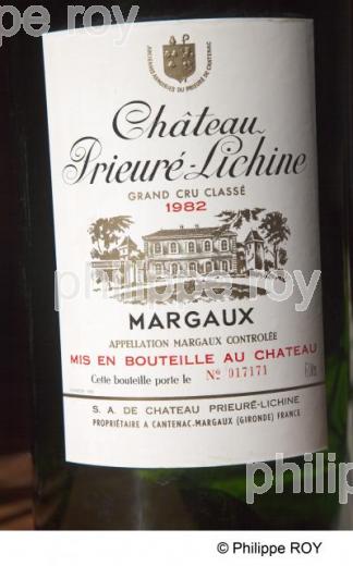 Bouteille - Vignoble Bordelais (33V24830.jpg)