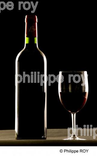 Dgustation - Vin de Bordeaux (33V24837.jpg)