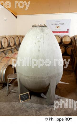 Cuve ovoide - Chai - Vin de Bergerac (33V31618.jpg)