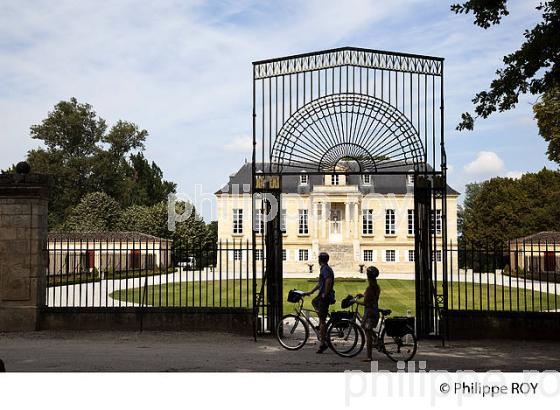 CYCLOTOURISME, VIGNOBLE DE BORDEAUX (33V32203.jpg)