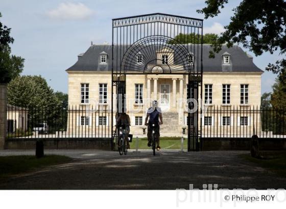 CYCLOTOURISME, VIGNOBLE DE BORDEAUX (33V32204.jpg)