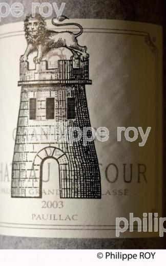 CHATEAU LATOUR, VIN DE PAUILLAC, GIRONDE (33V33510.jpg)