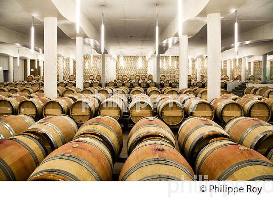 CHATEAU CHEVAL BLANC, VIN DE SAINT EMILION, GIRONDE (33V34206.jpg)