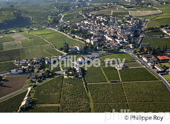 VILLAGE DE SAINT EMILION , GIRONDE (33V36906.jpg)