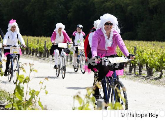 LA MEDOCAINE, COURSE EN VTT AVEC DEGUISEMENT, MARGAUX, MEDOC, GIRONDE. (33V38122.jpg)