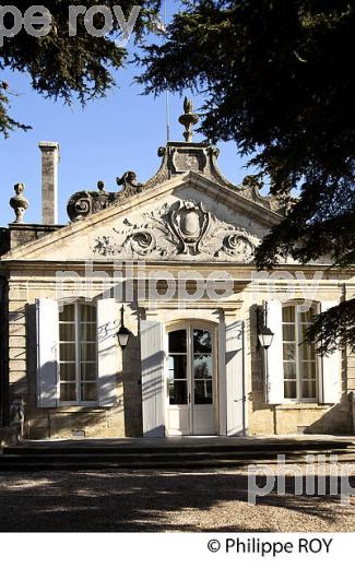 CHATEAU BEYCHEVELLE, SAINT-JULIEN, MEDOC, GIRONDE, AQUITAINE, FRANCE. (33V38909.jpg)