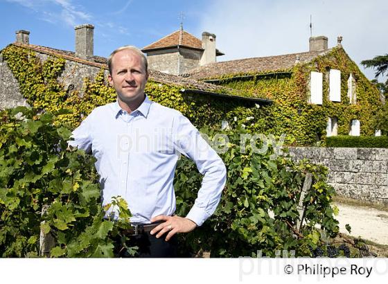 ARNAUD ET LUC D ARFEUILLE, CHATEAU LA SERRE, SAINT EMILION GRAND CRU, GIRONDE. (33V38936.jpg)