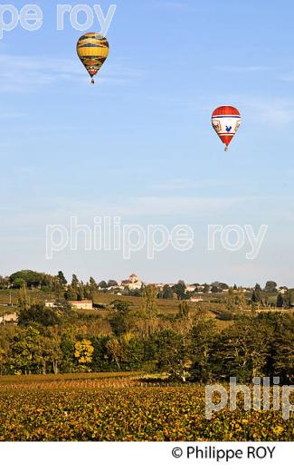 MONTGOLFIERE , ET VIGNOBLE DE MONTAGNE SAINT EMILION, GIRONDE, FRANCE. (33V39313.jpg)