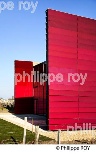 CHAI DU CHATEAU LA DOMINIQUE, JEAN NOUVEL , ARCHITECTE, VIGNOBLES FAYAT,   SAINT EMILION, GIRONDE. (33V41139.jpg)