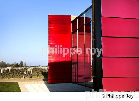 CHAI DU CHATEAU LA DOMINIQUE, JEAN NOUVEL , ARCHITECTE, VIGNOBLES FAYAT,   SAINT EMILION, GIRONDE. (33V41212.jpg)