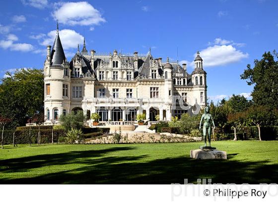 CHATEAU CLEMENT PICHON , CRU BOURGEOIS, HAUT MEDOC, VINS DE BORDEAUX,  PAREMPUYRE, GIRONDE, AQUITAINE. (33V41316.jpg)