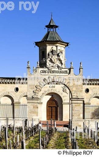 CHATEAU COS D' ESTOURNEL, AOC SAINT ESTEPHE, MEDOC, VINS DE BORDEAUX,  GIRONDE , AQUITAINE. (33V41326.jpg)