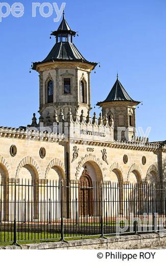 CHATEAU COS D' ESTOURNEL, AOC SAINT ESTEPHE, MEDOC, VINS DE BORDEAUX,  GIRONDE , AQUITAINE. (33V41327.jpg)