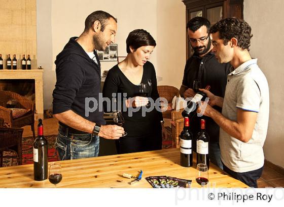 OENOTOURISME, CHATEAU CROIX BEAUSEJOUR, AOC MONTAGNE SAINT EMILION, VINS DE BORDEAUX, GIRONDE FRANCE. (33V42409.jpg)