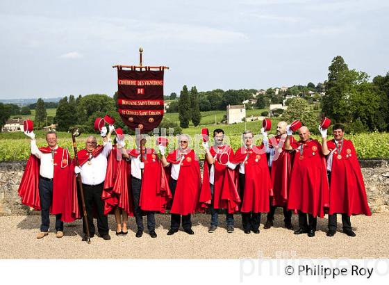 LA CONFRERIE DES VIGNERONS DE MONTAGNE SAINT-EMILION ET SAINT-GEORGE SAINT EMILION,   COMMUNE DE MONTAGNE , GIRONDE, AQUITAINE. (33V43434.jpg)