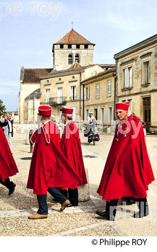 LA CONFRERIE DES VIGNERONS DE MONTAGNE SAINT-EMILION ET SAINT-GEORGE SAINT EMILION,   COMMUNE DE MONTAGNE , GIRONDE, AQUITAINE. (33V43504.jpg)