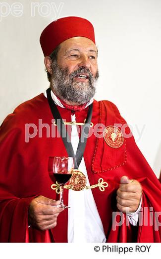 LA CONFRERIE DES VIGNERONS DE MONTAGNE SAINT-EMILION ET SAINT-GEORGE SAINT EMILION,   COMMUNE DE MONTAGNE , GIRONDE, AQUITAINE. (33V43508.jpg)