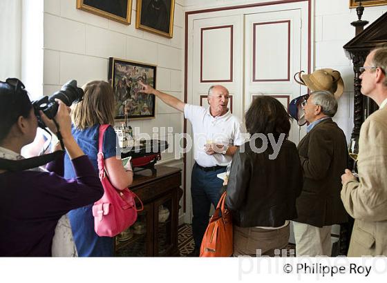 ACCUEIL PRESSE, CHATEAU LATOUR-MARTILLAC,  AOC  GRAVES DE PESSAC-LEOGNAN, VINS DE BORDEAUX. (33V46208.jpg)