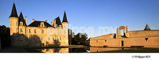 CHATEAU PICHON LONGUEVILLE , PAUILLAC , MEDOC,  AQUITAINE. (33V47227.jpg)