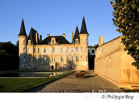 CHATEAU PICHON LONGUEVILLE , PAUILLAC , MEDOC,  AQUITAINE. (33V47230.jpg)