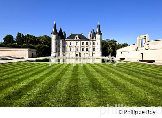 CHATEAU PICHON LONGUEVILLE , PAUILLAC , MEDOC,  AQUITAINE. (33V47231.jpg)