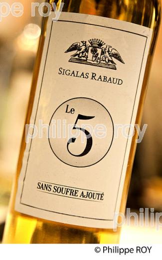 BOUTEILLE DE VIN LIQUOREUX SANS SULFITE, LE 5 DE SIGLAS-RABAUD,  SAUTERNES , GIRONDE (33V48320.jpg)