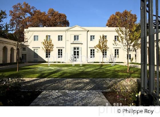 LE CHATEAU DE L' HOSPITAL, 18 EME SIECLE, AOC VINS DES GRAVES, PORTETS, GIRONDE. (33V48513.jpg)