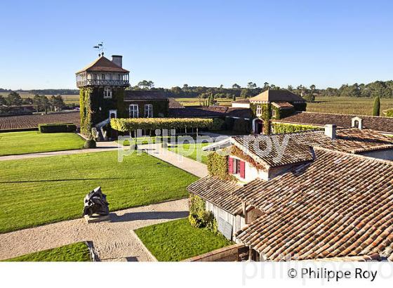 CHATEAU SMITH-HAUT-LAFITTE,  GRAND CRU CLASSE,  AOC  GRAVES DE PESSAC LEOGNAN , GIRONDE. (33V48711.jpg)
