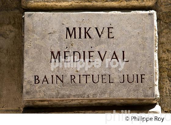 MIKVE, VIEUX MONTPELLIER, LANGUEDOC-ROUSSILLON. (34F00211.jpg)