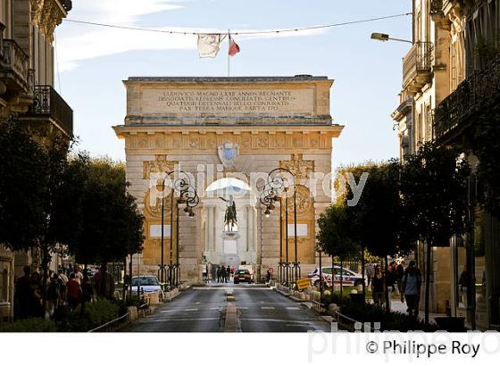 ARC DE TRIOMPHE, VIEUX MONTPELLIER, LANGUEDOC-ROUSSILLON. (34F00304.jpg)