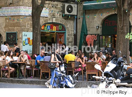 QUARTIER SAINTE ANNE , VIEUX MONTPELLIER, LANGUEDOC-ROUSSILLON. (34F00418.jpg)