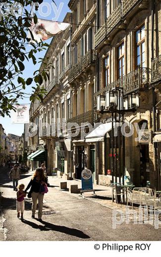 QUARTIER SAINTE ANNE , VIEUX MONTPELLIER, LANGUEDOC-ROUSSILLON. (34F00427.jpg)