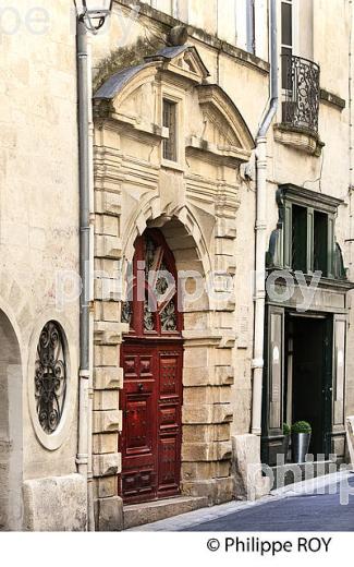 HOTEL PARTICULIER , QUARTIER SAINT MATHIEUR, VIEUX MONTPELLIER, LANGUEDOC-ROUSSILLON. (34F00512.jpg)